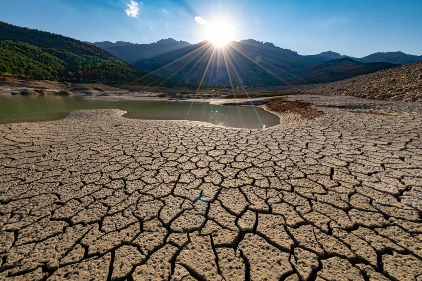 Cinco factores de riesgo para el sistema eléctrico chileno en 2022